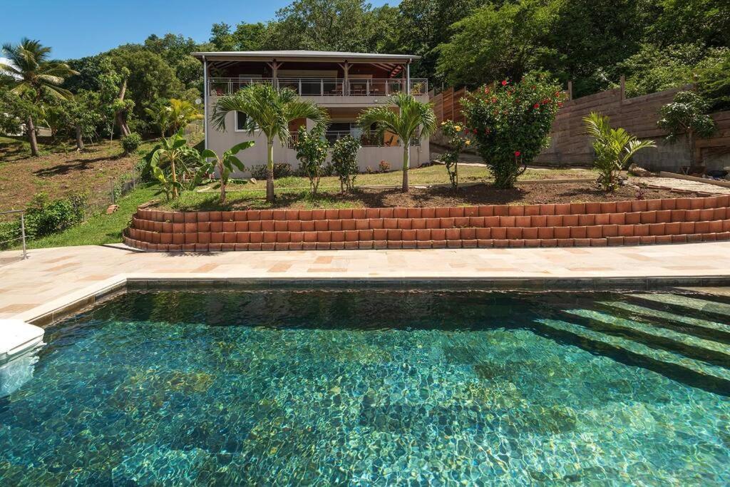 Bas De Villa Piscine Petit Versailles Sainte Anne Ngoại thất bức ảnh